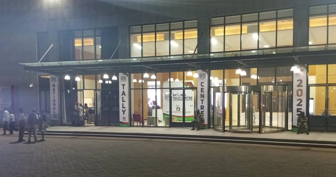 Chakwera Congratulates Mutharika, Calls on MEC to Investigate Inflated Voting Figures